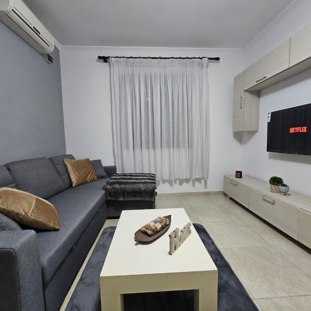 Appartamento Wanderlust Tirana 2 Esterno foto