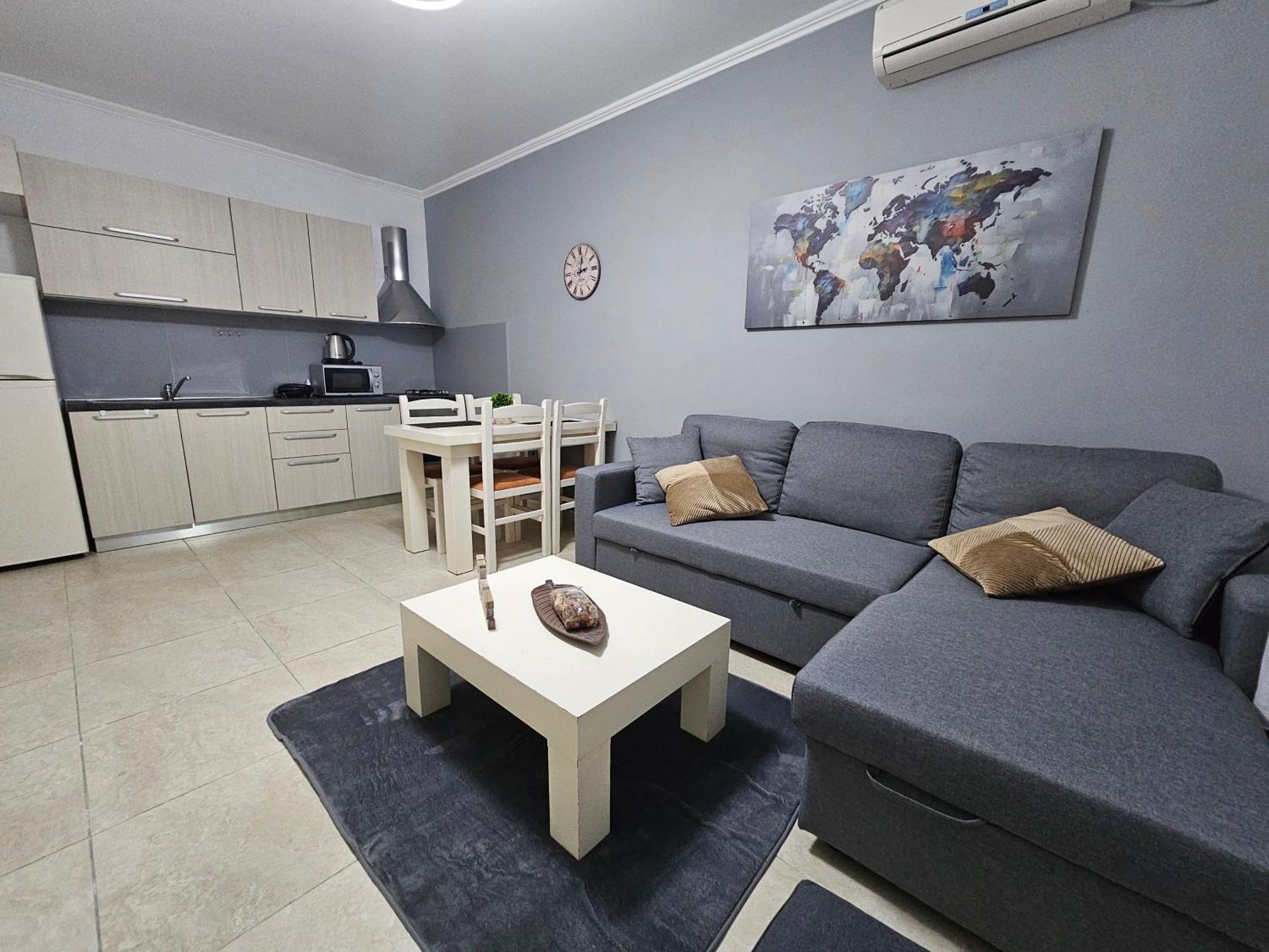 Appartamento Wanderlust Tirana 2 Esterno foto